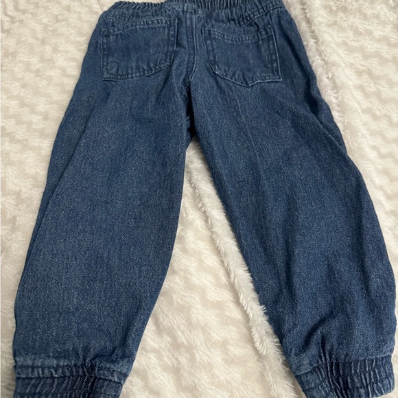 #35 Jean Stretchy - Picture 2 of 3